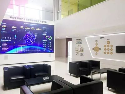 聚焦數(shù)字經(jīng)濟(jì)新動(dòng)能 省、市、區(qū)人大代表調(diào)研南苑街道經(jīng)濟(jì)創(chuàng)新發(fā)展