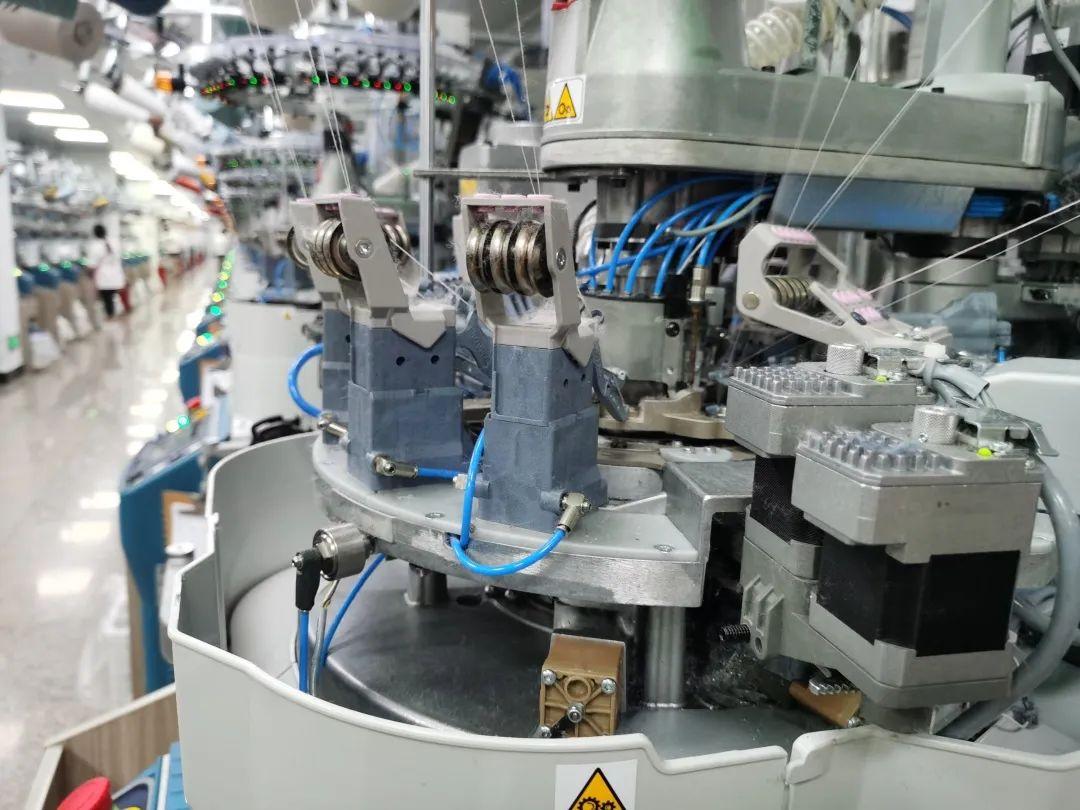 義烏小工廠的“雙11”戰(zhàn)役 電子商務(wù)浪潮下的忙碌與轉(zhuǎn)型